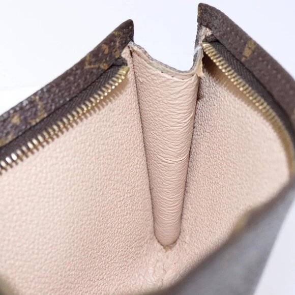 LOUIS VUITTON Monogram Bucket GM Accessory Pouch LV Auth 138787 - Picture 8 of 16